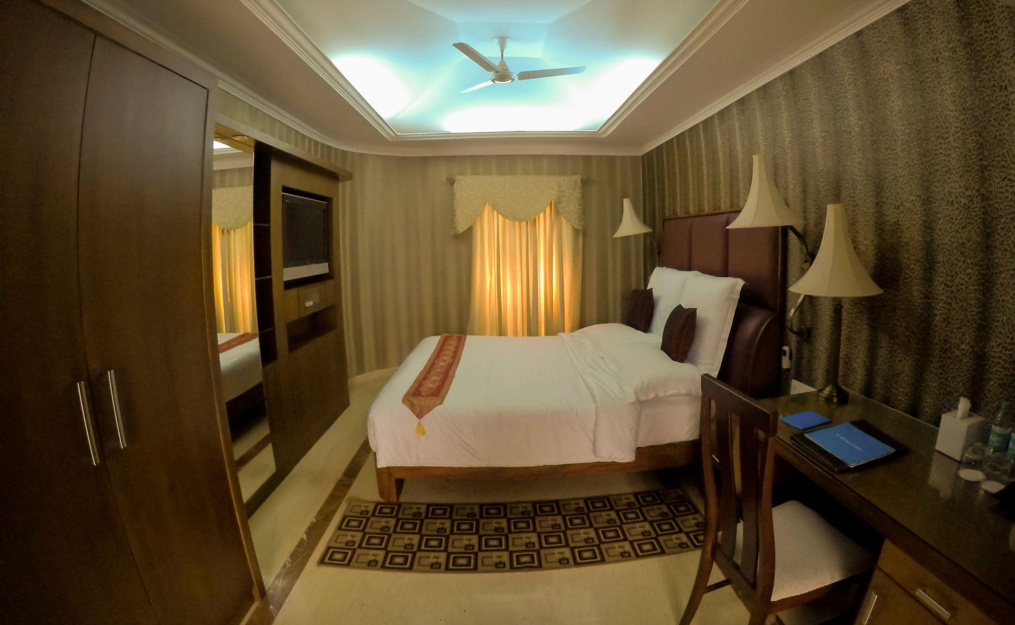 Saj Earth & Convention Center , Kochi 5* Nedumbassery