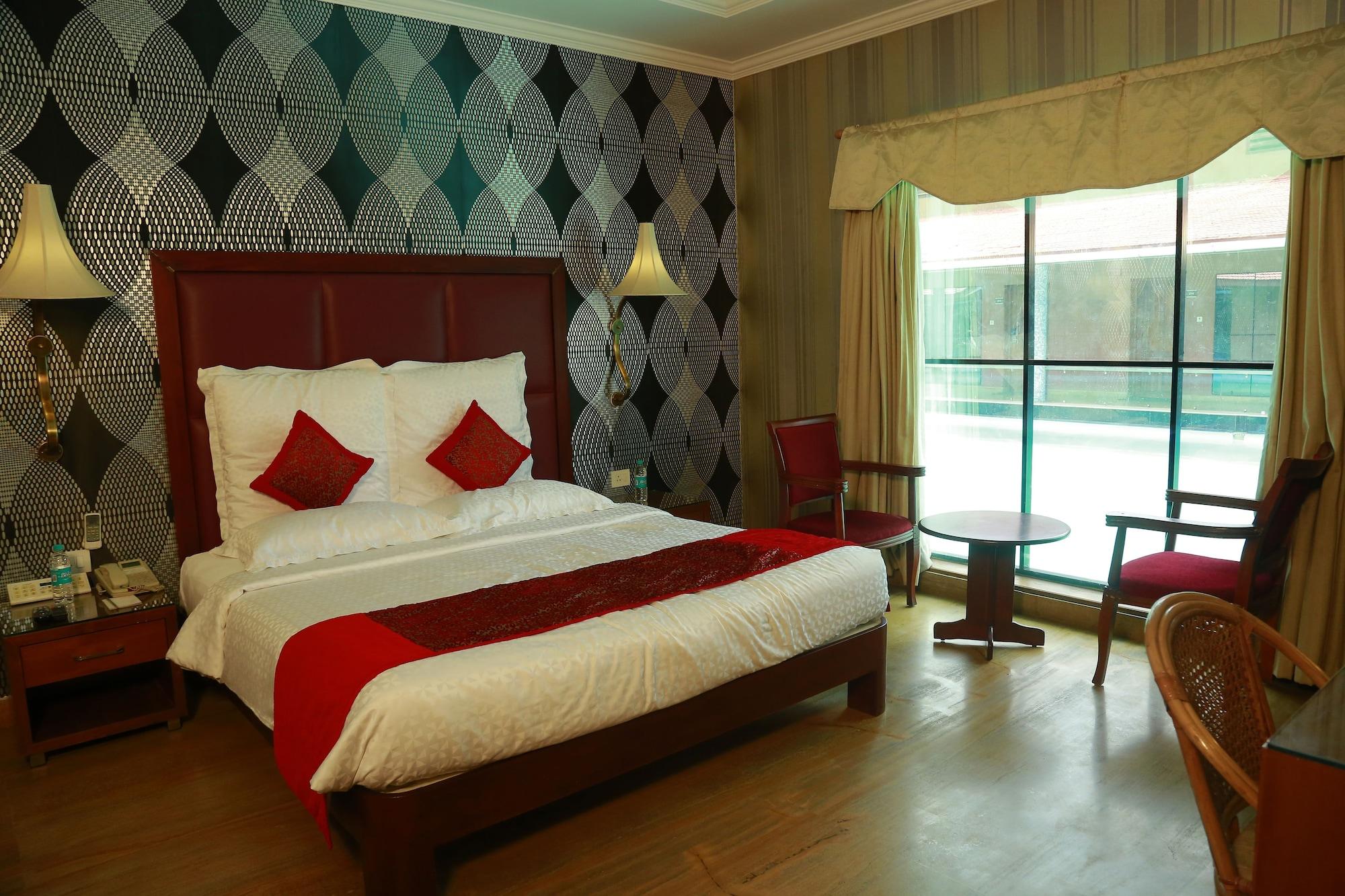 Resort Saj Earth & Convention Center , Kochi 5*