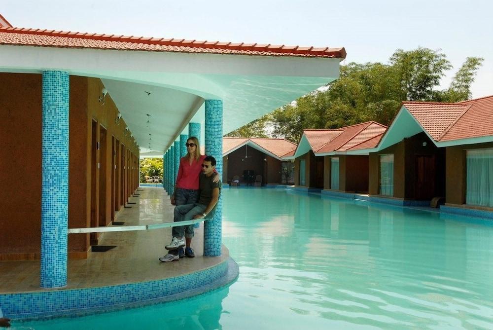 Saj Earth & Convention Center , Kochi Resort Nedumbassery