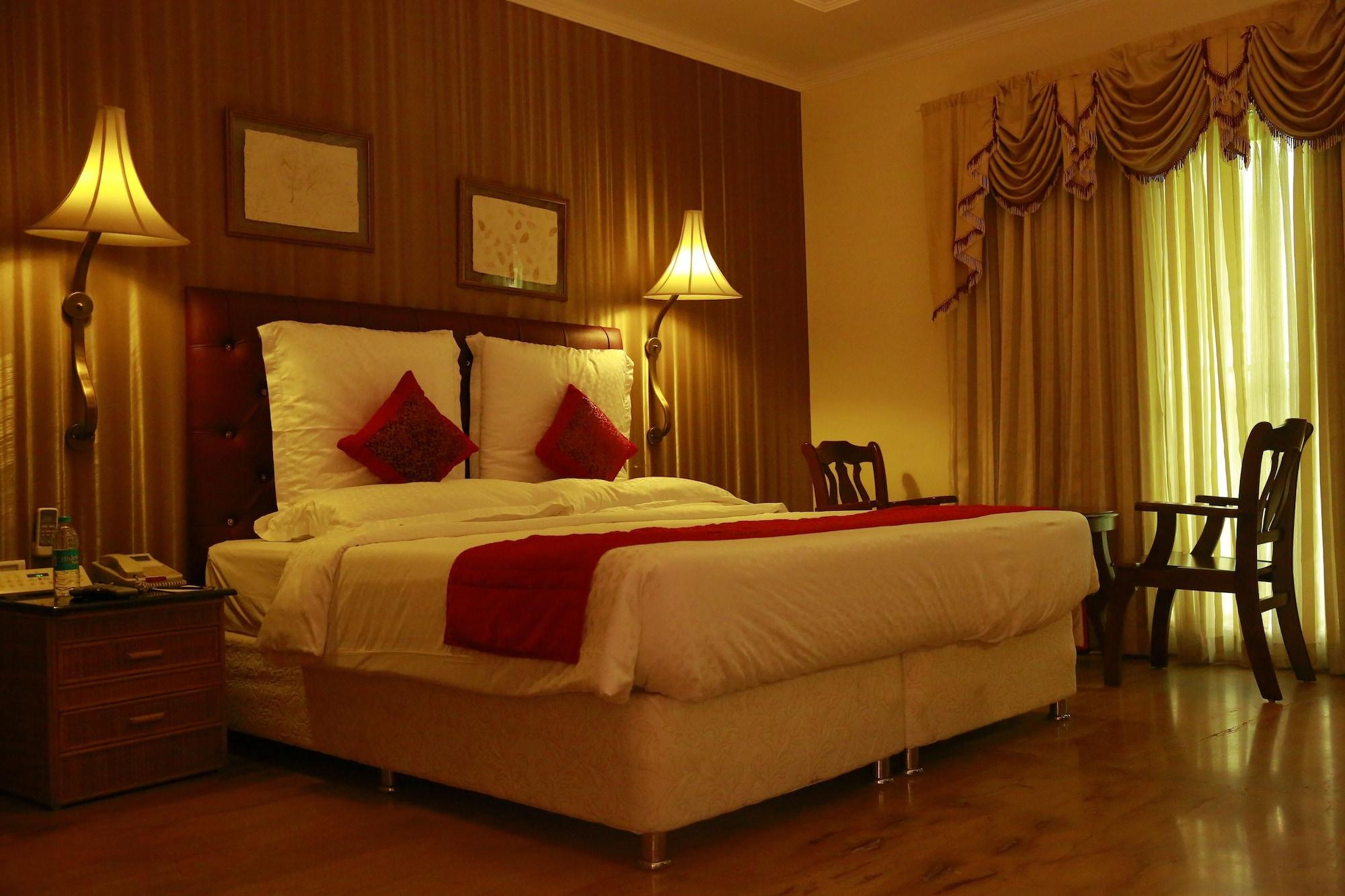 Saj Earth & Convention Center , Kochi 5* Nedumbassery