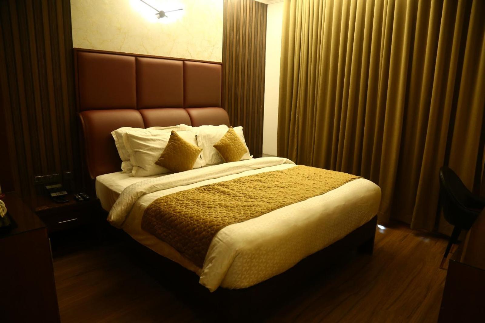 Resort Saj Earth & Convention Center , Kochi 5*