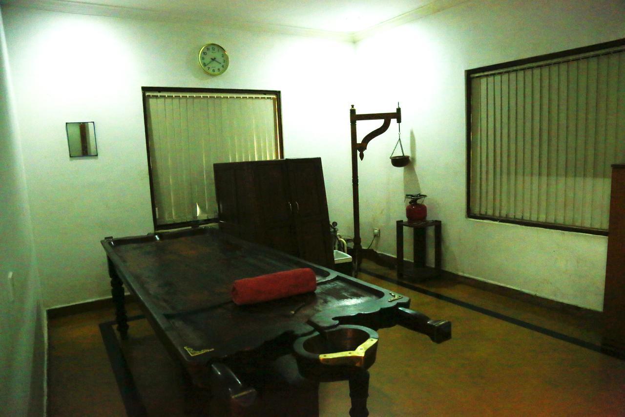 Saj Earth & Convention Center , Kochi 5* Nedumbassery