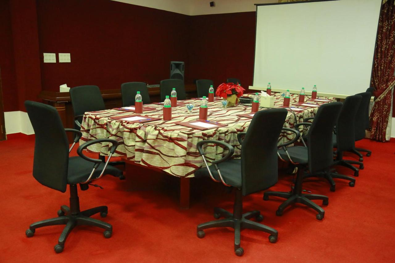 Saj Earth & Convention Center , Kochi Resort Nedumbassery
