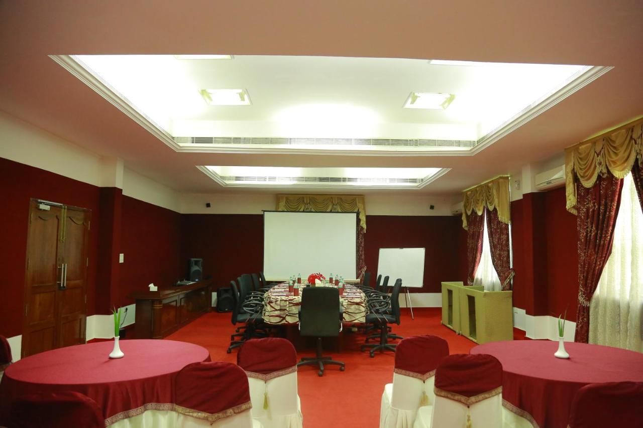 Saj Earth & Convention Center , Kochi