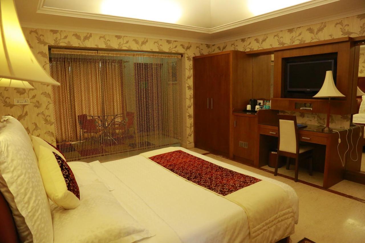 Saj Earth & Convention Center , Kochi